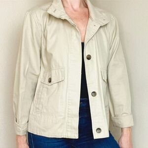 NWT Women's Boxy Tan and Cream Jacket